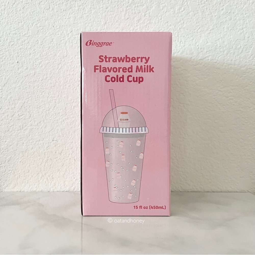Binggrae Strawberry Flavored Milk Cold Cup